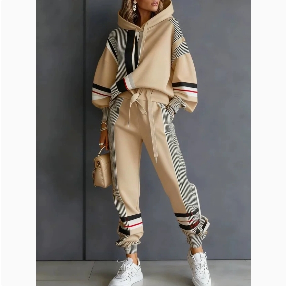 Completo sportivo due pezzi in - Ethnic Fashion Design recensione e prezzo