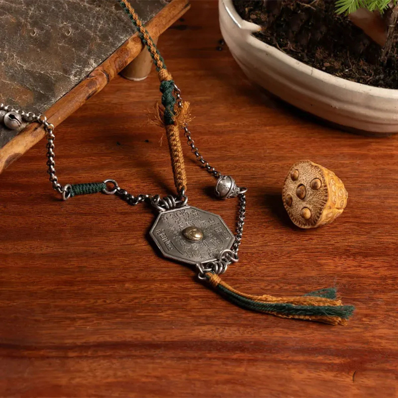 Collana con ciondolo a forma d - Ethnic Fashion Co In recensione e prezzo